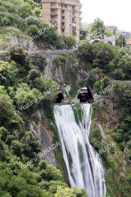 Peloton with waterfall001p.jpg